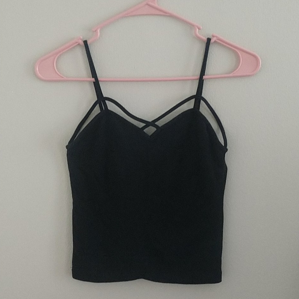 4/$30🌺 Edgy Tank Top